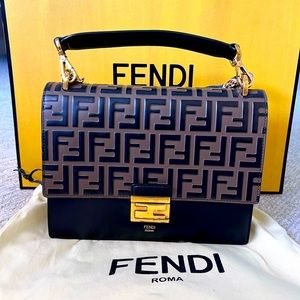 Fendi Black Leather Crossbody Bag Kan I